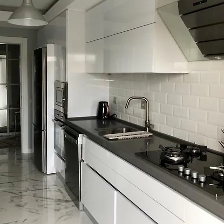 Spacious And Luxury 2+1 Close To Airport Apartment