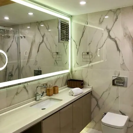 Apartment Spacious And Luxury 2+1 Close To Airport
